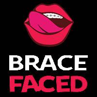 Brace Faced Склеил кудрявую телку на минет и еблю у неё дома