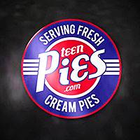 Teen Pies Чувак случайно накончал в киску Бемби Блек и получил пиздюлей