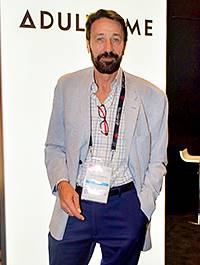 Порно актер Steve Holmes, Румыния, 65 лет, 185 см, 75 кг Steve Holmes