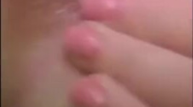 Палец из попки в пизду итальянки и большой хуй в ее анал