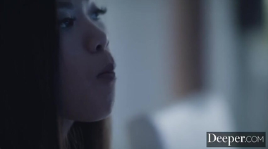 Брутальный мужик жестко отодрал с удушениями азиатскую пианистку