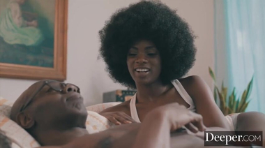 Эльза Джин в ЖМЖ тройнике с негром и его женой с прической афро