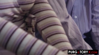 Жена и семейный психолог развели гипнозом скромного мужа на тройник