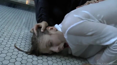 Дедовщина в монастыре - настоятельницы анально ебут новенькую монашку