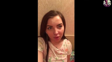 Мастурбация и разговор о сексе пышки с пикапером по скайпу