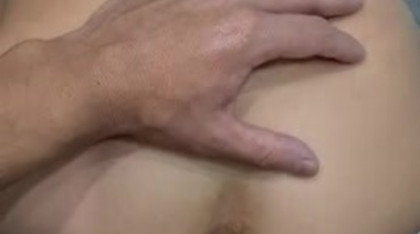 Снаряд Николаса разъебал анальную воронку россиянки раком