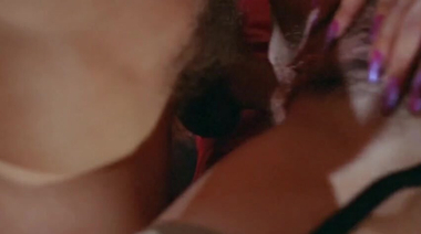 Кафе разврата: ебля соблазнительных официанток с посетителями в ретро стиле