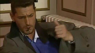 Ретро ебля секретарши с боссом и ЖМЖ трах детектива с подозреваемыми