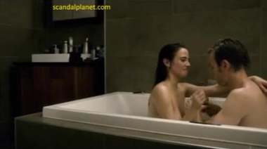 Шалости голой Евы Грин и Юэна Макгрегора в пенной ванне