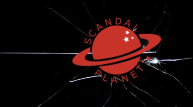 Тэрин Террелл с голыми силиконовыми сиськами соблазняет рыбака