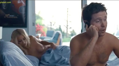 Сабина Гадеки трахается в наезднице и ходит по дому голой