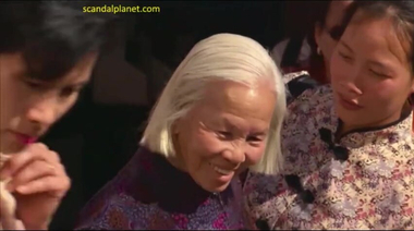 Джейсон Стэйтем трахает на публику блондинку Эми Смарт в «Адреналине»