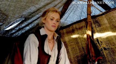 Жесткий секс Ханны Нью с капитаном пиратов в «Черных парусах»