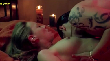 Героиня Бижу Филлипс любит секс, но против двойного проникновения