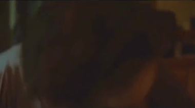 Наоми Уоттс трясет попкой перед сексом с парализованным парнем