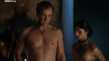 Секс Лукреции с Батиатом и постельный маскарад Илитии с гладиатором в подборке