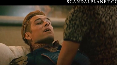 Голая Элизабет Шу в подборке сцен секса из кино