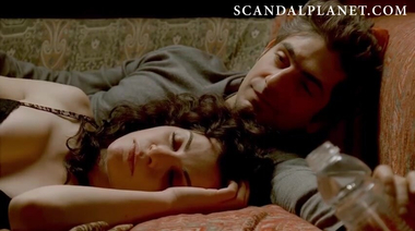 Актриса Джулианна Маргулис в подборке сцен киношного секса