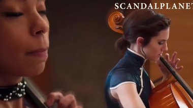 Чувственный лесбийский секс с оргазмом Эллисон Уильямс и Логан Браунинг