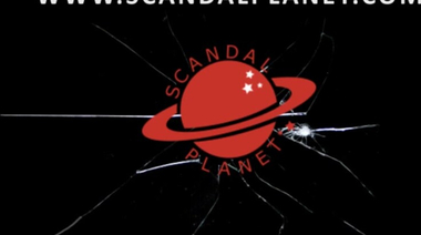 Горячий трах Бояны Новакович под дождем у тачки в фильме «Зло»