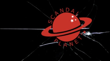 Бег по пляжу сисястых красоток из фильма «Спасатели Малибу»