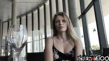 Фотограф лимонит письку и натягивает Mary Kalisy в отеле