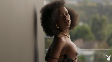 Черная пантера Muse Naadia идеальна в объекттиве режиссера Playboy Plus