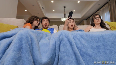 Знакомство с соседями - повод для групповушки