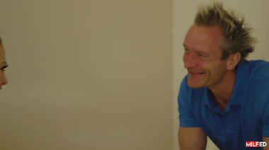 Любящий муж подложил жену под своего друга