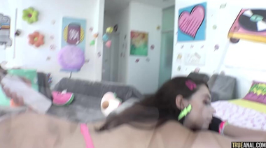 Интенсивное глубокое бурение анальной скважины Софии Бернс