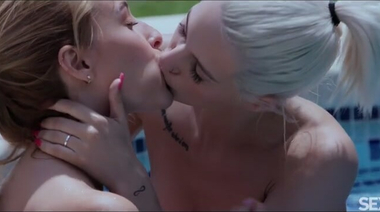 Эротический фильм о лесби «Вспышка любви» (Flare Of Love - 2022)