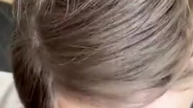 Раскрасил сиськи Райли Рид своей спермой