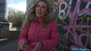 Испанка Джейла Де Анджелис подняла нехилые бабки за секс с пикапером