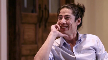 Муж куколд наслаждается сексом рыжей жены Лорен Филлипс с любовником