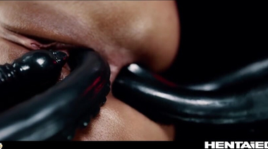 Расхитительница гробниц Вероники Леал нашла приключение на свои дырки