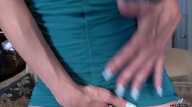 50-летняя разведенка Мими Лав дрочит киску вспоминая бывшего мужа