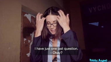 Зрелая училка с мизерной зарплатой Шей Сайтс дала за бабки пикаперу