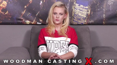 Пьер Вудман и Томас Стоун ебут в два ствола недавно родившую венгерку