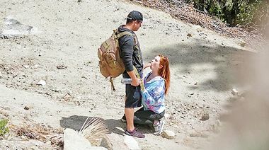 Блогер тайно снял еблю крепкого парня и сисястой рыжухи в лесу