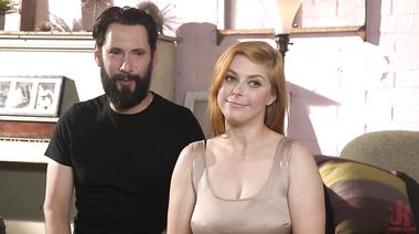 Муж связал рыжую жену и разъебал её очко в отместку за предательство